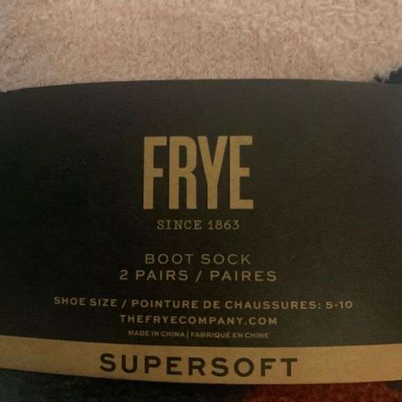 Frye Super Soft Women’s Fuzzy Pink Boots Socks 2 Pair New - Picture 4 of 5